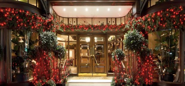 Rubens-Hotel-Christmas-Entrance